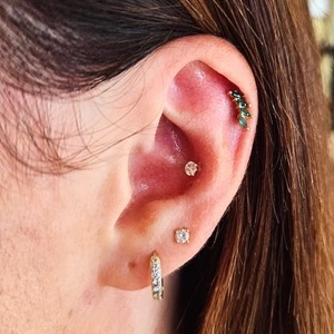 Nordik Piercing: piercings helix, conch et lobe