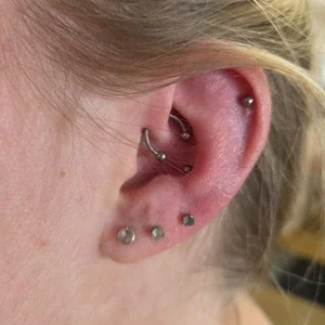 Nordik Piercing: piercings lobe, piercing daith, piercing conch, piercing helix
